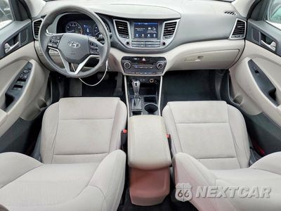 Zdjęcie 8 z 12 samochodu: 2018 HYUNDAI TUCSON VIN:KM8J3CA4XJU771389 - miniatura