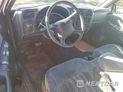 Zdjęcie 8 z 12 samochodu: 2000 CHEVROLET S TRUCK S10 VIN:1GCDT19WXY8296728 - miniatura