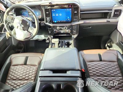Zdjęcie 8 z 12 samochodu: 2024 FORD F150 LARIAT VIN:1FTFW5L59RFA90031 - miniatura