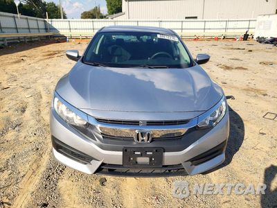 Piąte zdjęcie samochodu w środku: 2017 HONDA CIVIC LX VIN:19XFC2F52HE041037 - miniatura
