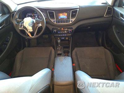 Zdjęcie 8 z 13 samochodu: 2018 HYUNDAI TUCSON SE VIN:KM8J23A49JU755008 - miniatura