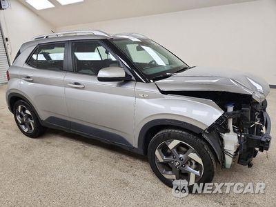 Czwarte zdjęcie samochodu z boku: 2023 HYUNDAI VENUE SEL VIN:KMHRC8A36PU246667 - miniatura
