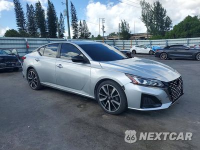 Czwarte zdjęcie samochodu z boku: 2019 NISSAN ALTIMA S VIN:1N4BL4BV0KC180846 - miniatura
