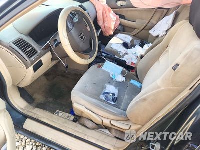 Zdjęcie 7 z 12 samochodu: 2005 HONDA ACCORD LX VIN:1HGCM56495A010618 - miniatura