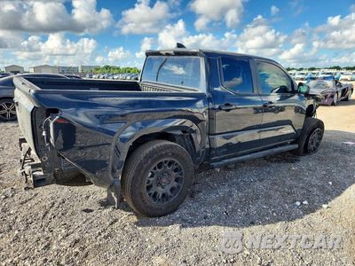 Trzecie zdjęcie samochodu z tyłu: 2026 TOYOTA TACOMA SR5 VIN:3TYKB5FN6TT034324 - miniatura