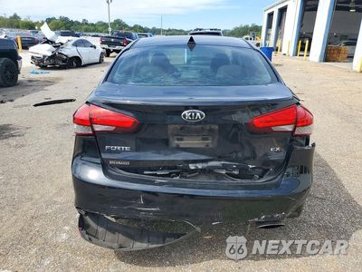 Zdjęcie 6 z 12 samochodu: 2017 KIA FORTE EX VIN:3KPFL4A88HE072693 - miniatura