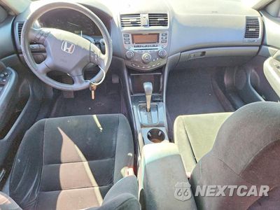 Zdjęcie 8 z 12 samochodu: 2007 HONDA ACCORD SE VIN:1HGCM563X7A063421 - miniatura