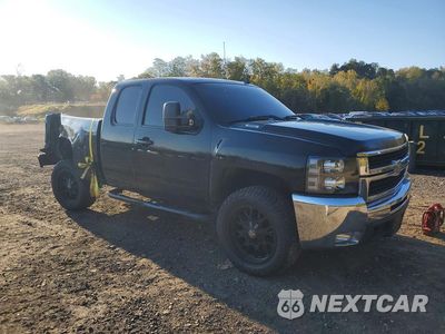 Czwarte zdjęcie samochodu z boku: 2007 CHEVROLET SILVERADO K2500 HEAVY DUTY VIN:1GCHK29K97E567690 - miniatura