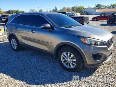Czwarte zdjęcie samochodu z boku: 2016 KIA SORENTO L VIN:5XYPG4A39GG035781 - miniatura