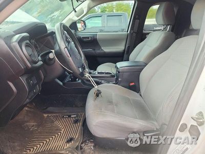 Zdjęcie 7 z 12 samochodu: 2020 TOYOTA TACOMA SR VIN:5TFRX5GN2LX180790 - miniatura