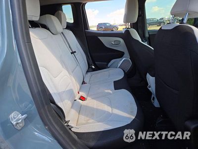 Zdjęcie 11 z 13 samochodu: 2018 JEEP RENEGADE LATITUDE VIN:ZACCJBBB9JPH74831 - miniatura