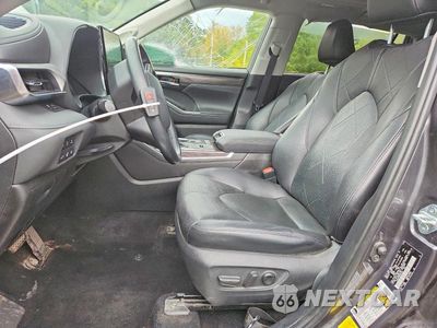 Zdjęcie 7 z 13 samochodu: 2021 TOYOTA HIGHLANDER HYBRID PLATINUM VIN:5TDEBRCH6MS031228 - miniatura