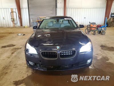 Piąte zdjęcie samochodu w środku: 2013 BMW 528 XI VIN:WBAXH5C56DD109828 - miniatura