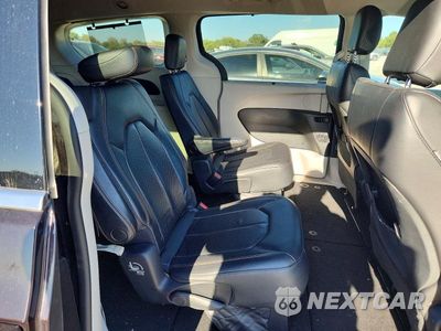 Zdjęcie 11 z 13 samochodu: 2019 CHRYSLER PACIFICA TOURING L VIN:2C4RC1BG7KR575641 - miniatura