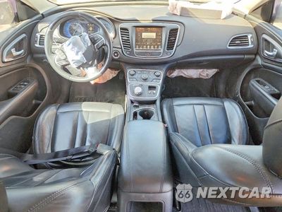 Zdjęcie 8 z 12 samochodu: 2017 CHRYSLER 200 LIMITED VIN:1C3CCCAB8HN500366 - miniatura
