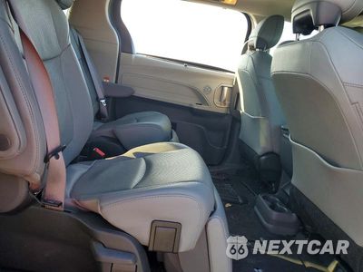 Zdjęcie 11 z 13 samochodu: 2024 TOYOTA SIENNA LIMITED 7-PASSENGER VIN:5TDZRKEC7RS205224 - miniatura