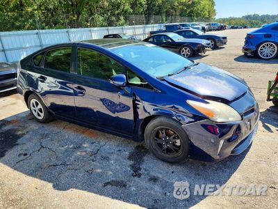 Czwarte zdjęcie samochodu z boku: 2013 TOYOTA PRIUS THREE VIN:JTDKN3DUXD1616362 - miniatura