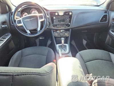 Zdjęcie 8 z 12 samochodu: 2012 CHRYSLER 200 TOURING VIN:1C3CCBBB1CN143999 - miniatura