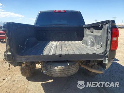 Zdjęcie 6 z 13 samochodu: 2018 CHEVROLET SILVERADO C1500 VIN:3GCPCNEC7JG240956 - miniatura