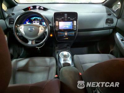 Zdjęcie 8 z 12 samochodu: 2013 NISSAN LEAF S VIN:1N4AZ0CP1DC402557 - miniatura