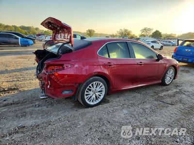 Trzecie zdjęcie samochodu z tyłu: 2020 TOYOTA CAMRY XLE VIN:4T1FZ1AK9LU046778 - miniatura