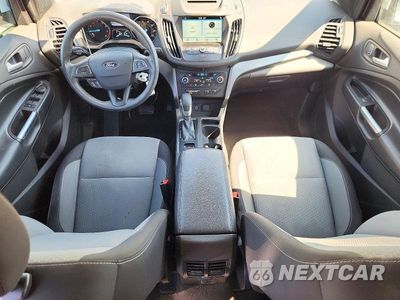 Zdjęcie 8 z 13 samochodu: 2018 FORD ESCAPE SE VIN:1FMCU9GD7JUD60886 - miniatura