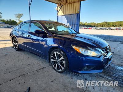Czwarte zdjęcie samochodu z boku: 2016 NISSAN ALTIMA 2.5 SR VIN:1N4AL3AP1GC127928 - miniatura