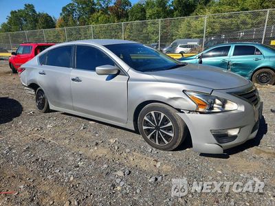 Czwarte zdjęcie samochodu z boku: 2014 NISSAN ALTIMA 2.5 VIN:1N4AL3AP4EN215275 - miniatura
