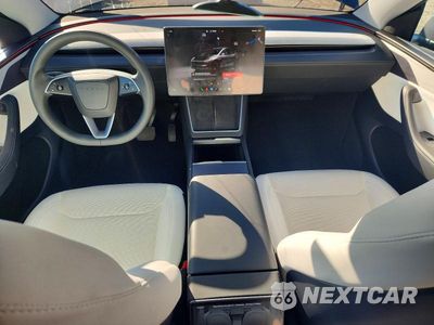 Zdjęcie 8 z 12 samochodu: 2026 TESLA MODEL Y VIN:7SAYGDED2TA475124 - miniatura
