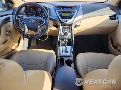 Zdjęcie 8 z 12 samochodu: 2011 HYUNDAI ELANTRA LIMITED VIN:KMHDH4AE3BU150252 - miniatura