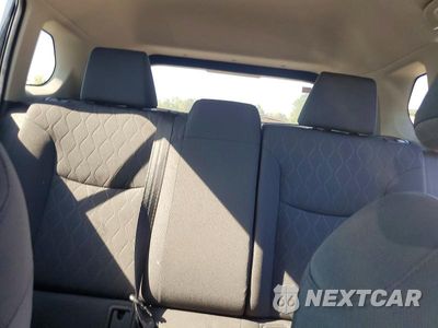 Zdjęcie 10 z 13 samochodu: 2022 TOYOTA COROLLA CROSS LE VIN:7MUCAABG8NV019769 - miniatura