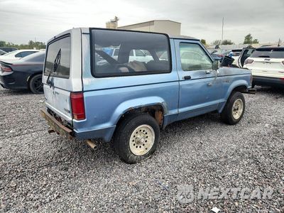 Trzecie zdjęcie samochodu z tyłu: 1990 FORD BRONCO II VIN:1FMCU14T1LUA47574 - miniatura