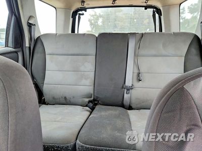 Zdjęcie 10 z 13 samochodu: 2005 FORD ESCAPE XLS VIN:1FMYU02Z55KB28731 - miniatura