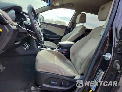 Zdjęcie 7 z 13 samochodu: 2017 HYUNDAI SANTA FE SE VIN:KM8SMDHF4HU170133 - miniatura