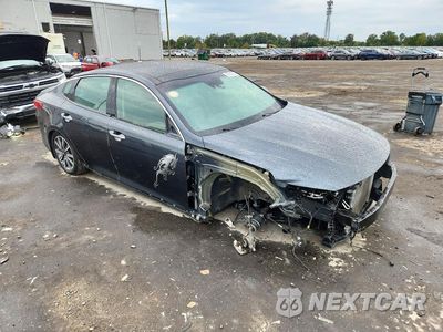 Czwarte zdjęcie samochodu z boku: 2020 KIA OPTIMA EX VIN:5XXGU4L13LG406131 - miniatura