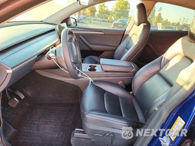 Zdjęcie 7 z 14 samochodu: 2023 TESLA MODEL Y VIN:7SAYGDEE8PF937655 - miniatura