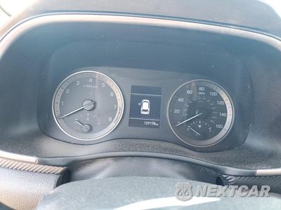 Zdjęcie 9 z 13 samochodu: 2019 HYUNDAI TUCSON SE VIN:KM8J23A42KU886315 - miniatura