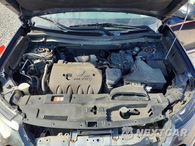 Zdjęcie 12 z 14 samochodu: 2016 MITSUBISHI OUTLANDER SE VIN:JA4AZ3A39GZ041232 - miniatura