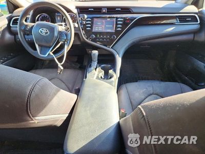 Zdjęcie 8 z 12 samochodu: 2018 TOYOTA CAMRY LE VIN:4T1B11HK6JU096921 - miniatura