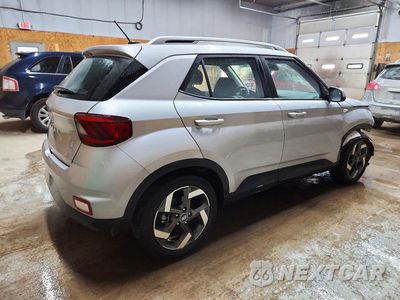 Trzecie zdjęcie samochodu z tyłu: 2026 HYUNDAI VENUE SEL VIN:KMHRC8A31TU468737 - miniatura