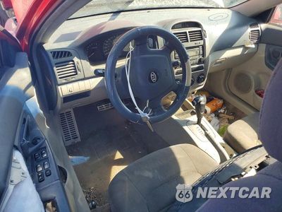 Zdjęcie 8 z 12 samochodu: 2006 KIA SPECTRA SPECTRA5 VIN:KNAFE161765339669 - miniatura