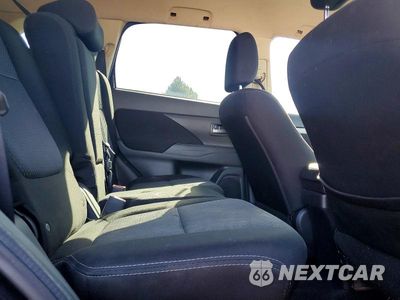 Zdjęcie 11 z 13 samochodu: 2018 MITSUBISHI OUTLANDER SE VIN:JA4AZ3A36JJ003494 - miniatura