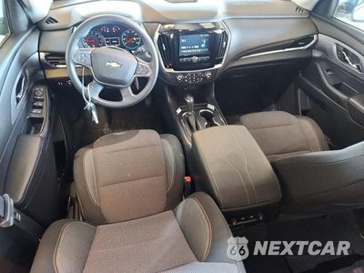Zdjęcie 8 z 13 samochodu: 2018 CHEVROLET TRAVERSE LS VIN:1GNERFKW7JJ150089 - miniatura