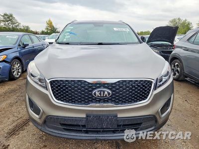 Piąte zdjęcie samochodu w środku: 2016 KIA SORENTO LX VIN:5XYPG4A37GG112003 - miniatura