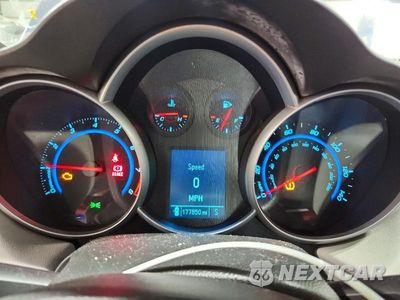 Zdjęcie 9 z 12 samochodu: 2012 CHEVROLET CRUZE LS VIN:1G1PD5SH1C7214938 - miniatura