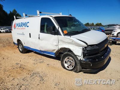Czwarte zdjęcie samochodu z boku: 2025 CHEVROLET EXPRESS G2500 DELIVERY VAN VIN:1GCWGAFP1S1157422 - miniatura