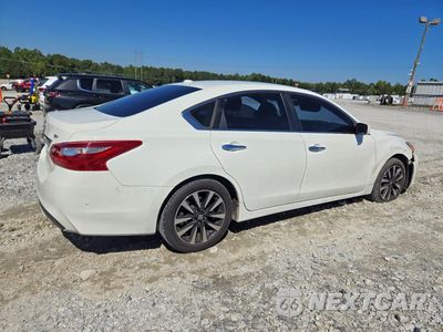 Trzecie zdjęcie samochodu z tyłu: 2018 NISSAN ALTIMA 2.5 SV VIN:1N4AL3AP1JC140671 - miniatura