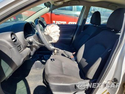 Zdjęcie 7 z 12 samochodu: 2019 NISSAN VERSA S VIN:3N1CN7APXKL806259 - miniatura
