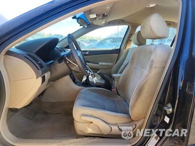 Zdjęcie 7 z 12 samochodu: 2004 HONDA ACCORD LX VIN:1HGCM55334A095043 - miniatura