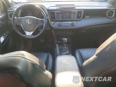 Zdjęcie 8 z 13 samochodu: 2016 TOYOTA RAV4 SE VIN:JTMNFREV5GD081352 - miniatura